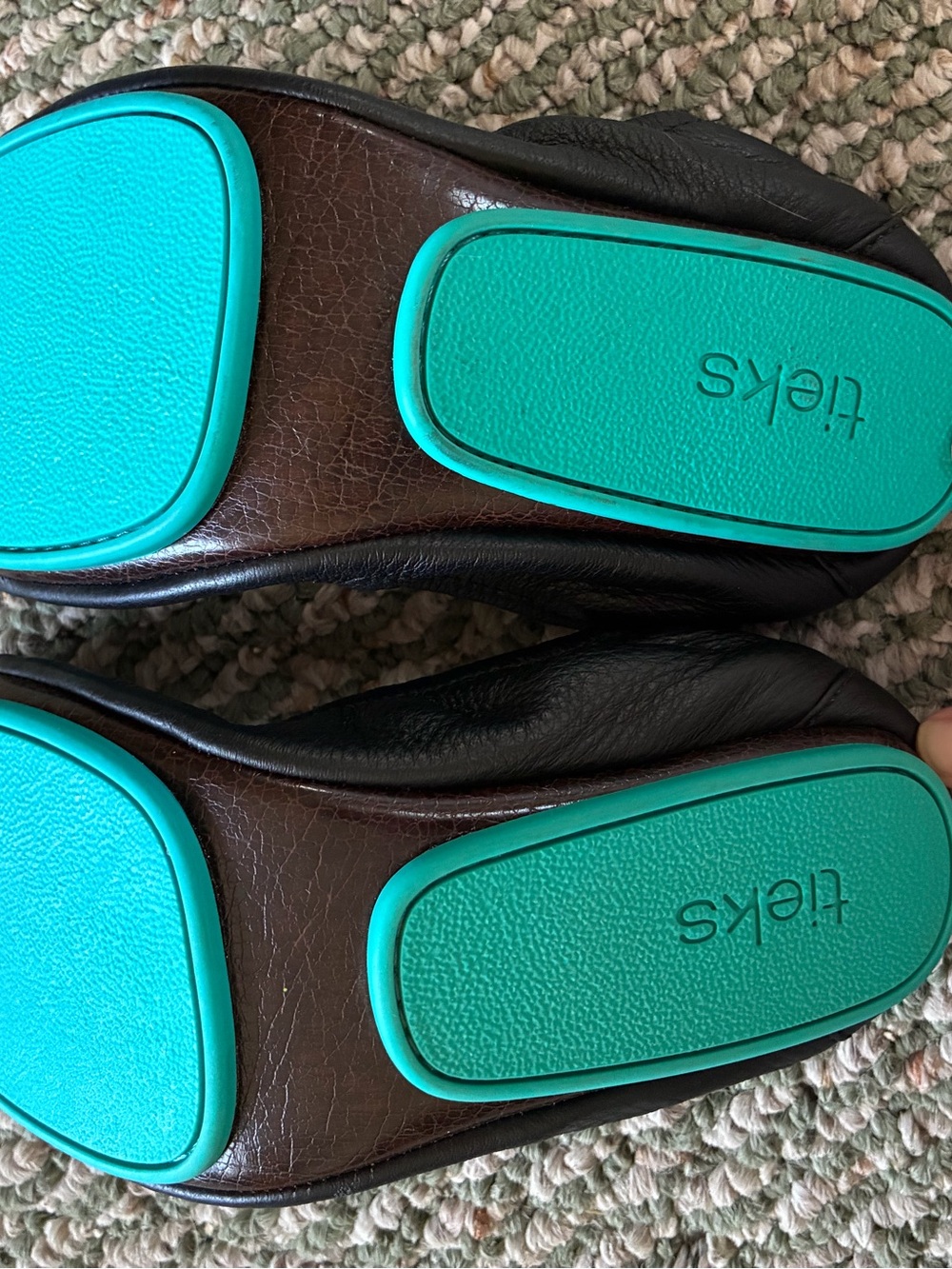 😎 Tieks in black leather with signature stripe - Picture 6 of 7